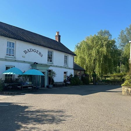 Badgers Inn Petworth Eksteriør billede