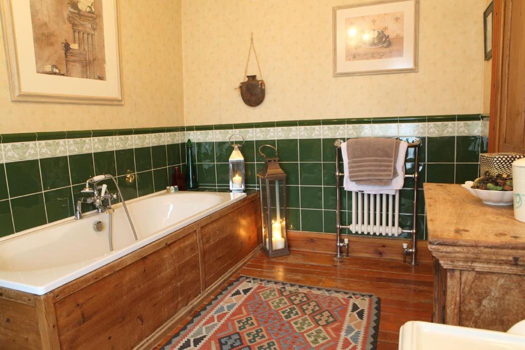 Badgers Inn Petworth Eksteriør billede