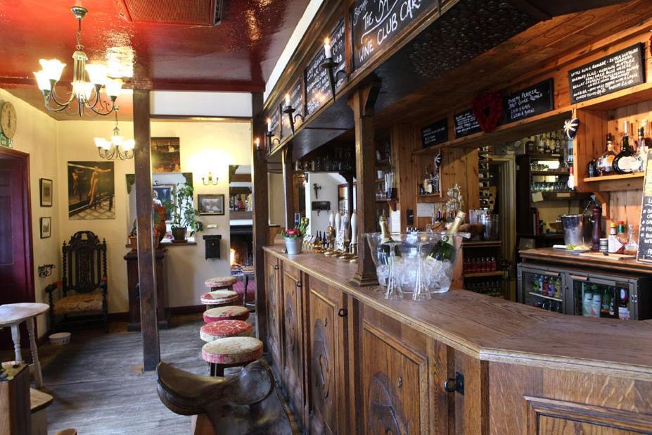 Badgers Inn Petworth Eksteriør billede